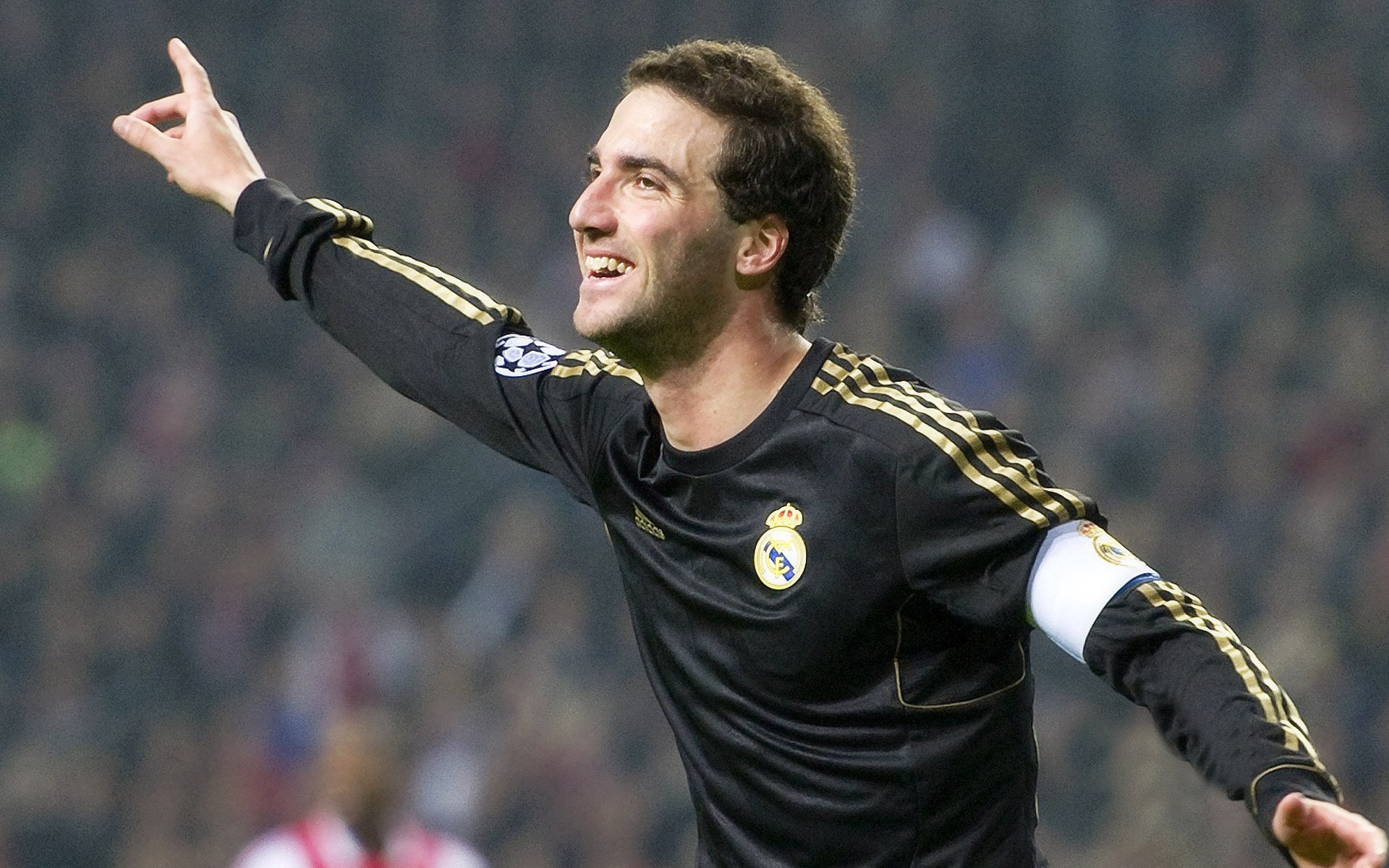 五大联赛是否通过对位封锁提升前场逼抢成功率，五大联赛过人